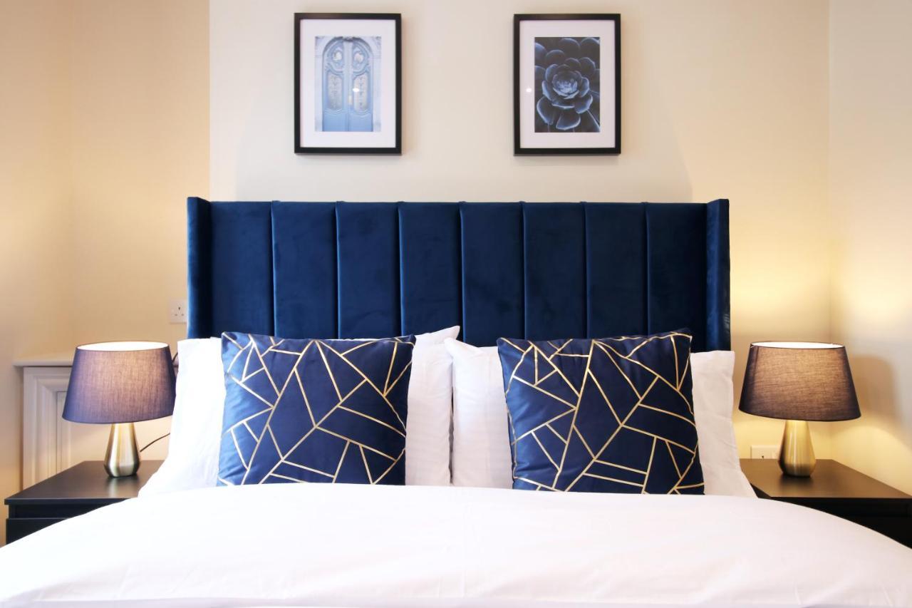 Luxury 4 Bedroom 4 Ensuite Home In Penarth カーディフ エクステリア 写真