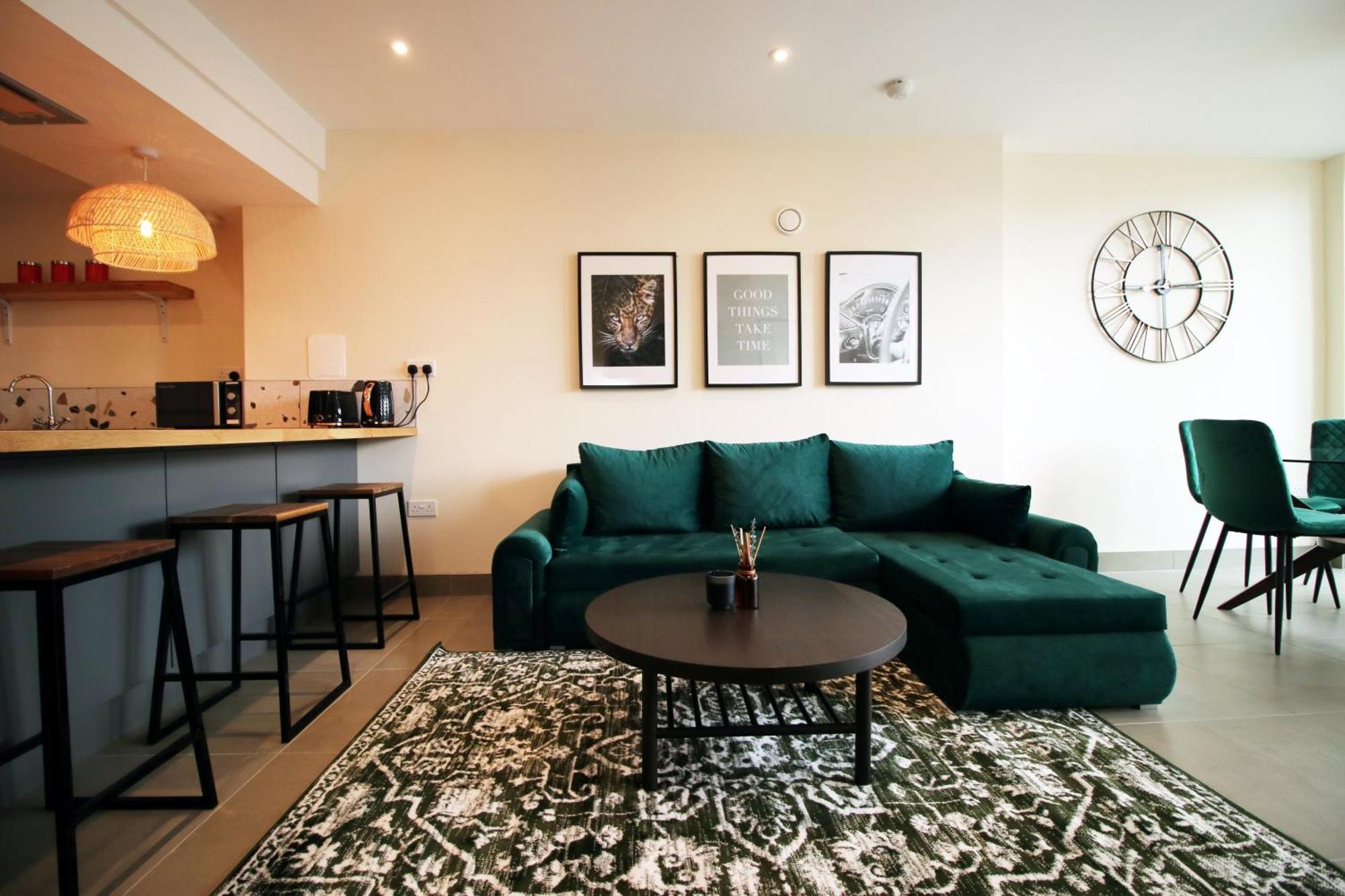 Luxury 4 Bedroom 4 Ensuite Home In Penarth カーディフ エクステリア 写真
