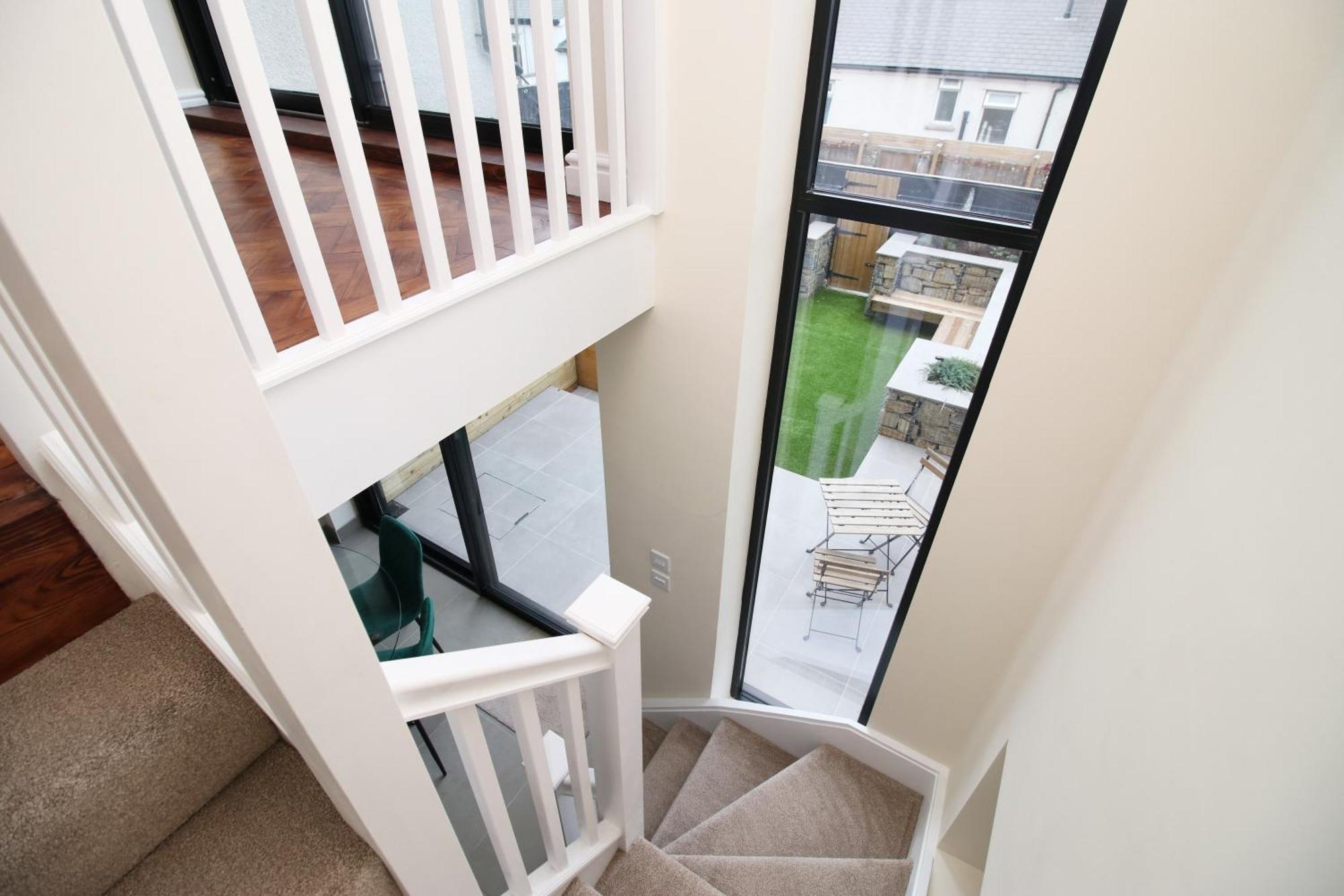 Luxury 4 Bedroom 4 Ensuite Home In Penarth カーディフ エクステリア 写真
