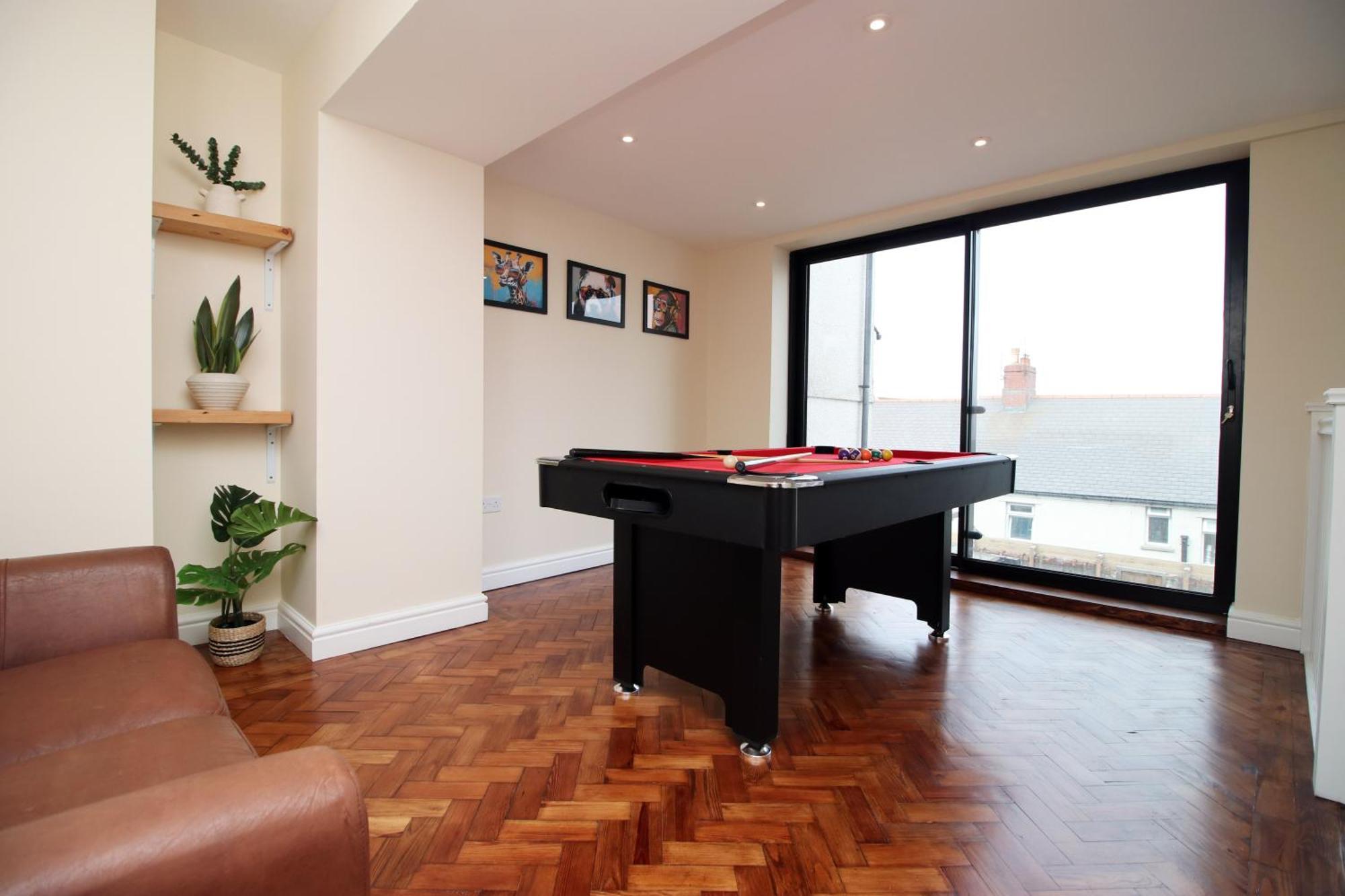 Luxury 4 Bedroom 4 Ensuite Home In Penarth カーディフ エクステリア 写真