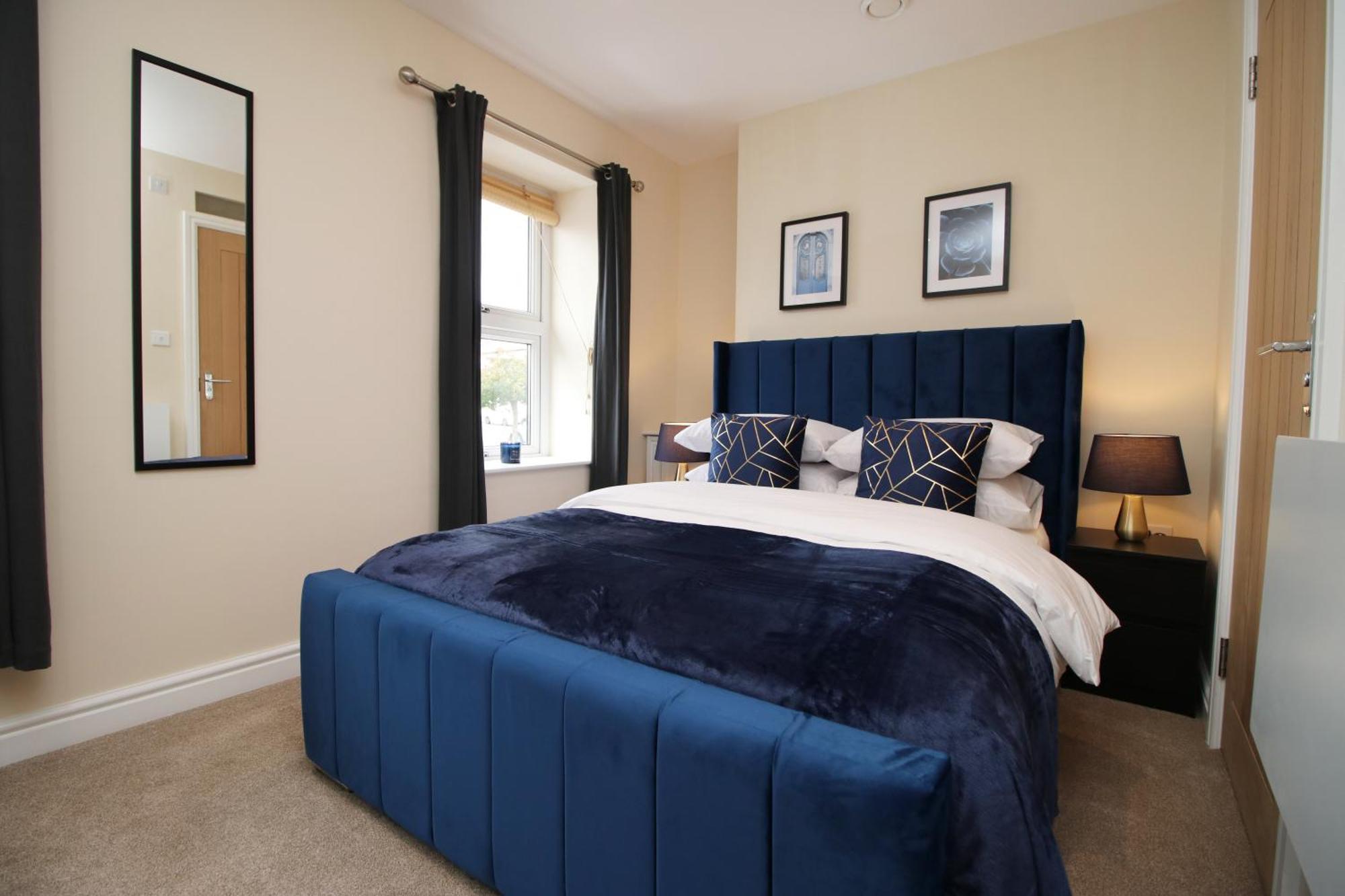Luxury 4 Bedroom 4 Ensuite Home In Penarth カーディフ エクステリア 写真