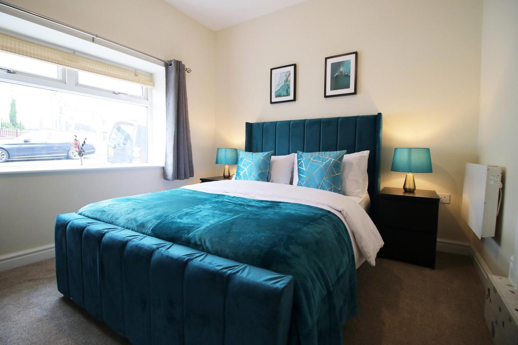 Luxury 4 Bedroom 4 Ensuite Home In Penarth カーディフ エクステリア 写真