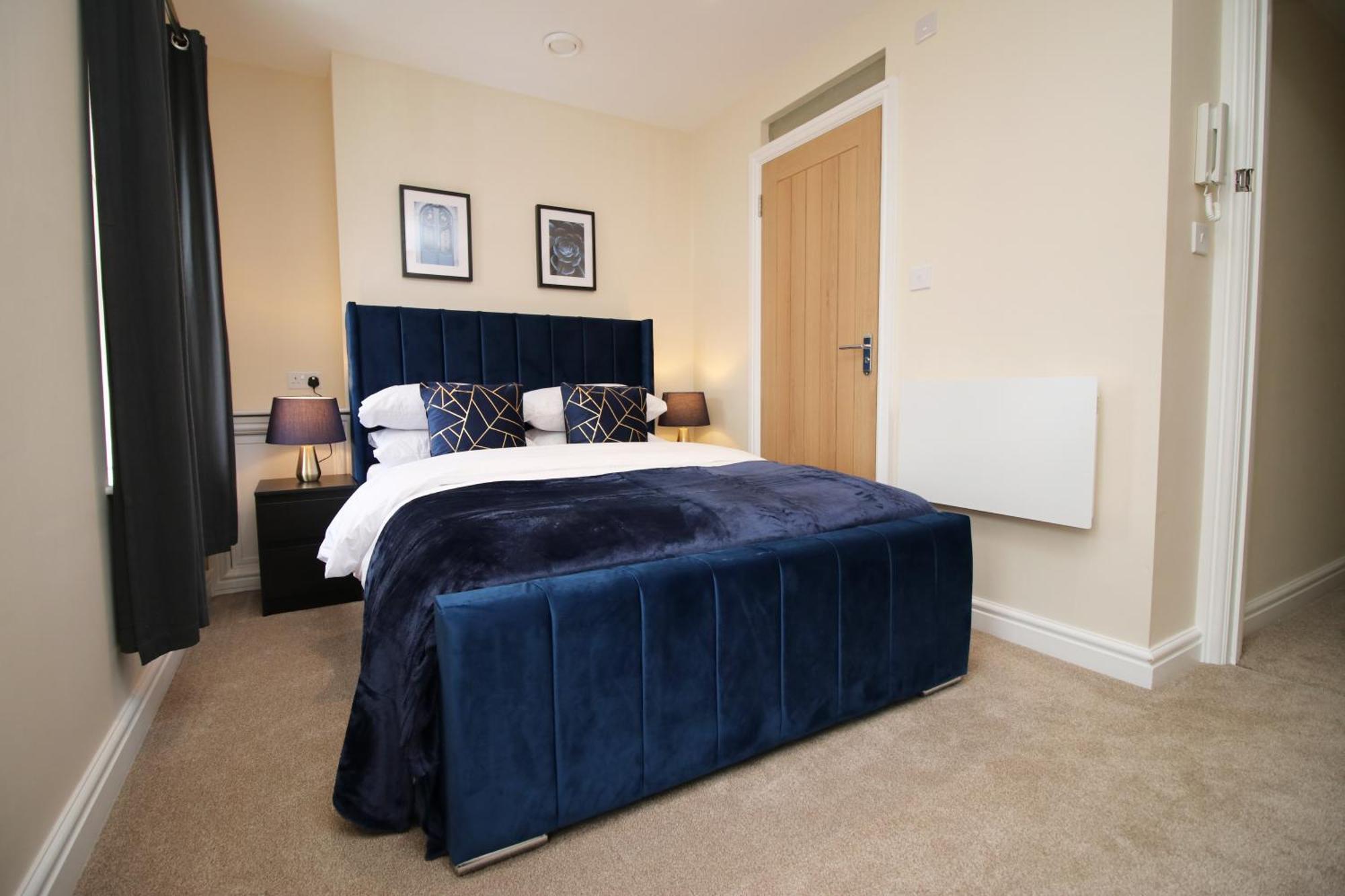 Luxury 4 Bedroom 4 Ensuite Home In Penarth カーディフ エクステリア 写真